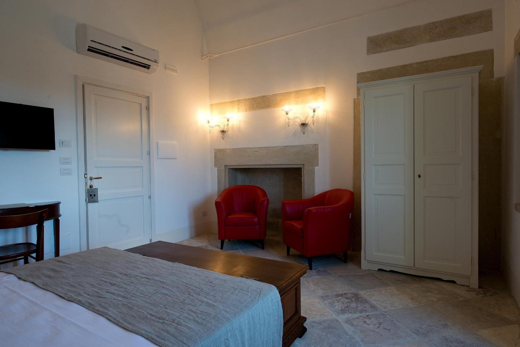 Palazzo Ducale Venturi - Luxury Hotel & Wellness Minervino di Lecce Exterior foto
