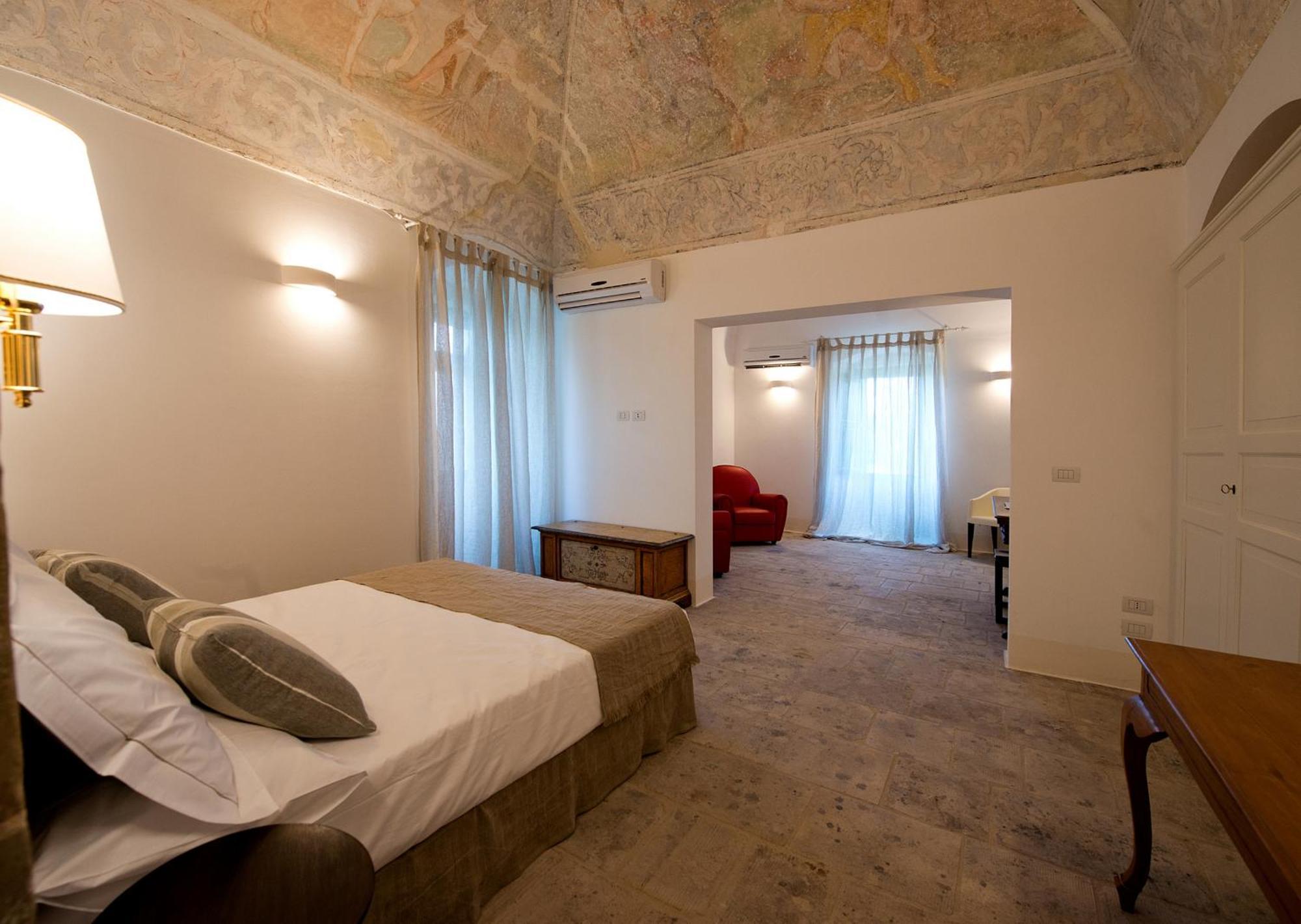 Palazzo Ducale Venturi - Luxury Hotel & Wellness Minervino di Lecce Exterior foto