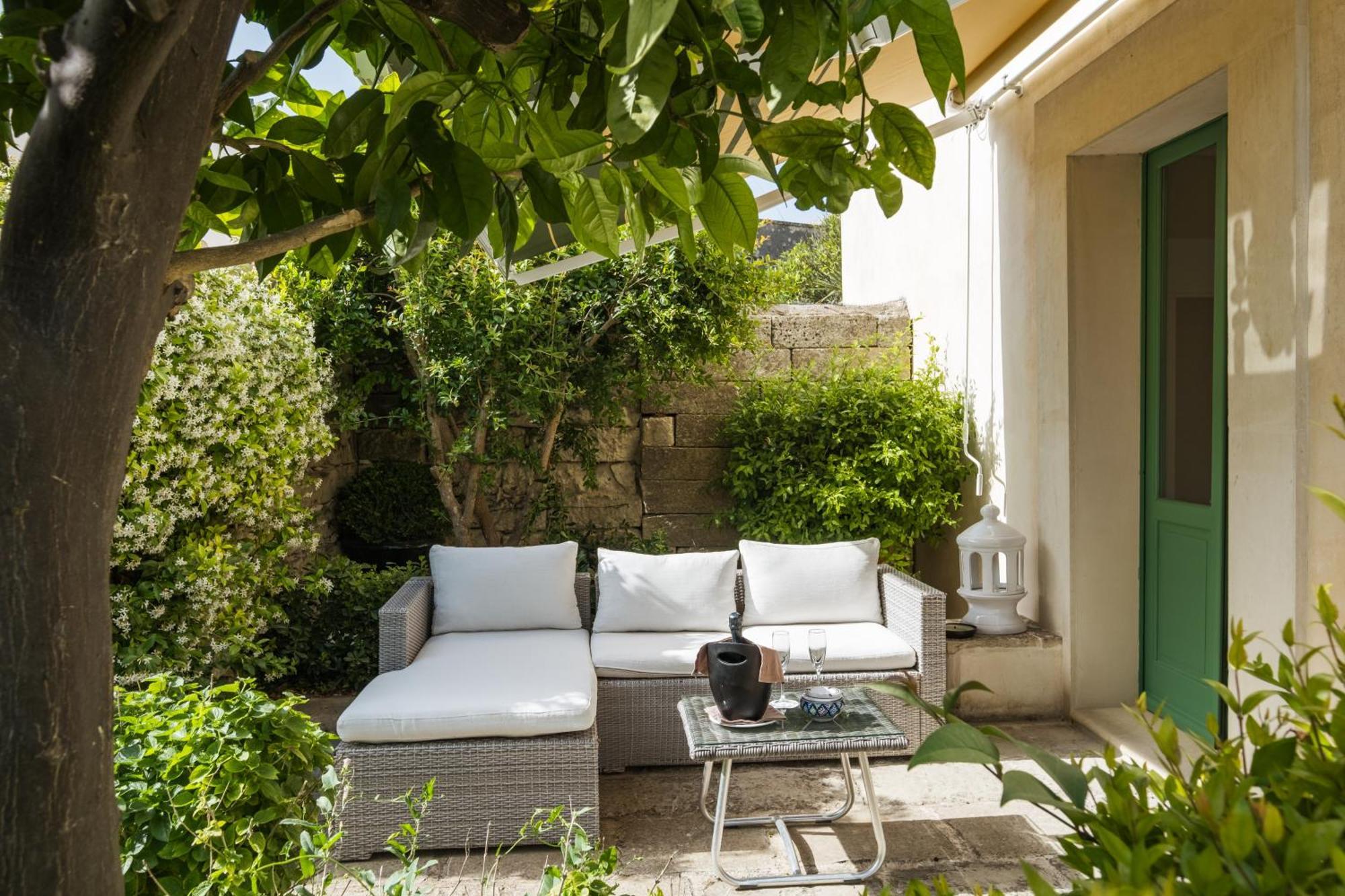 Palazzo Ducale Venturi - Luxury Hotel & Wellness Minervino di Lecce Exterior foto